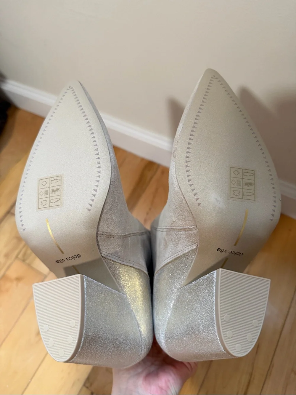 Dolce Vita Nestly Suede Pointed Toe Booties Size 9